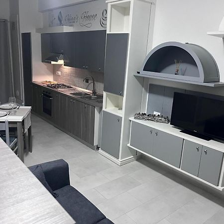 Apartament Nina'S House 3 , A 300 Metri Dal Mare Santa Caterina Dello Ionio Marina Zewnętrze zdjęcie