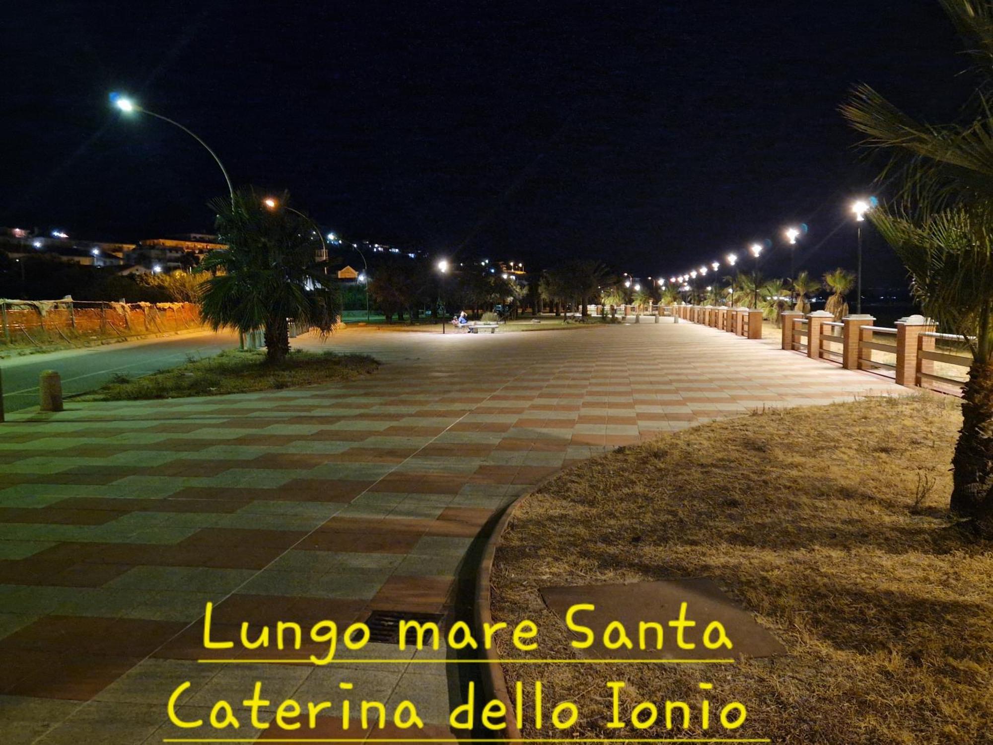 Apartament Nina'S House 3 , A 300 Metri Dal Mare Santa Caterina Dello Ionio Marina Zewnętrze zdjęcie